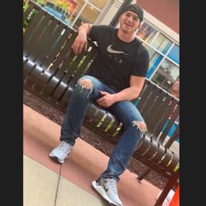 Meet your Posher, Dominick